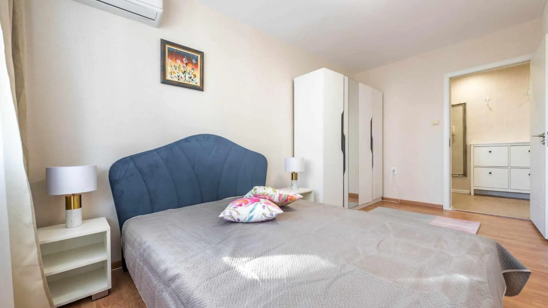 Red Velvet Apartment Βάρνα 0*,  Βουλγαρία